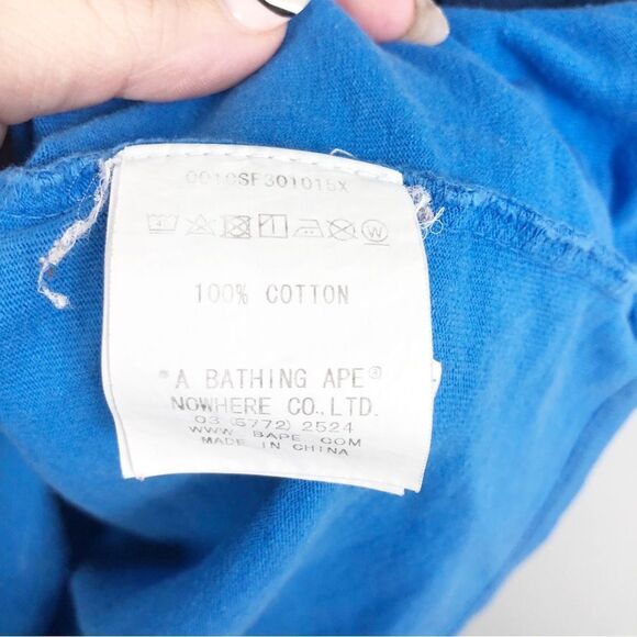 A BATHING APE | Two Tone Blue Dip Dye Ombré Bape Graphic Tee Men’s Size Small - Picture 8 of 8